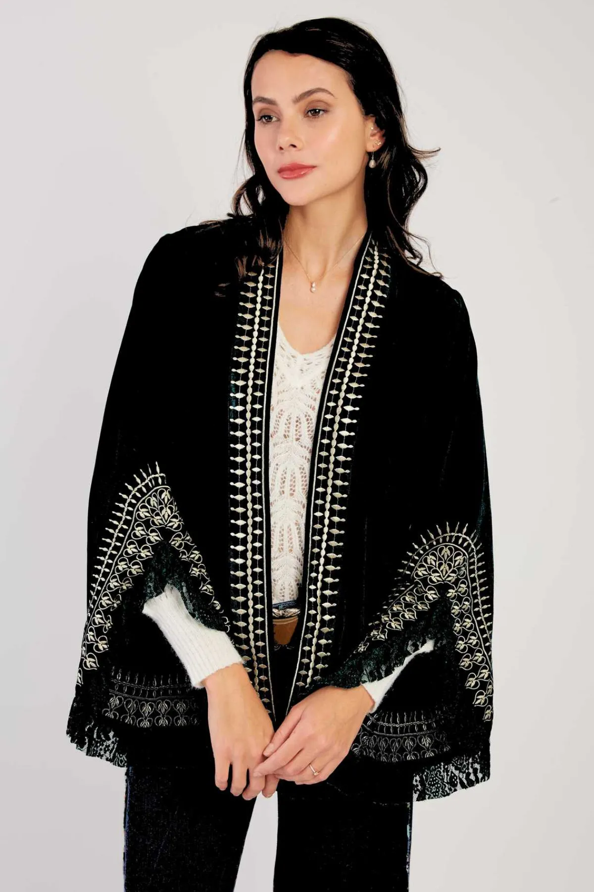Discount Veste kimono manches longues à broderies LOULOU Les Manteaux, Vestes & Doudounes