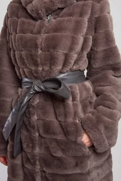 Sale Veste longue en fausse fourrure LETTIE Les Manteaux, Vestes & Doudounes